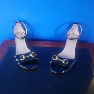 Gucci patent leather sandals
